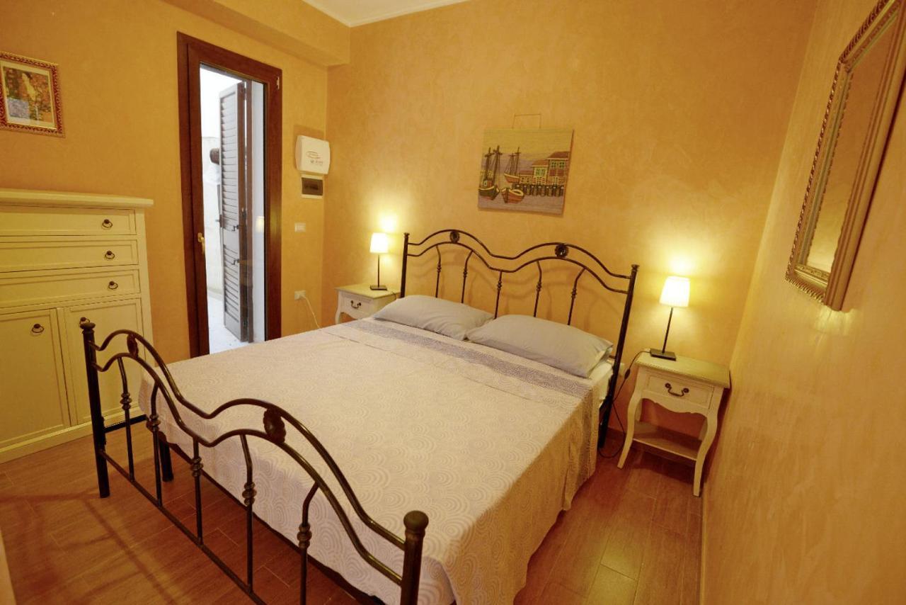 Toto Residence Torre Lapillo Bagian luar foto